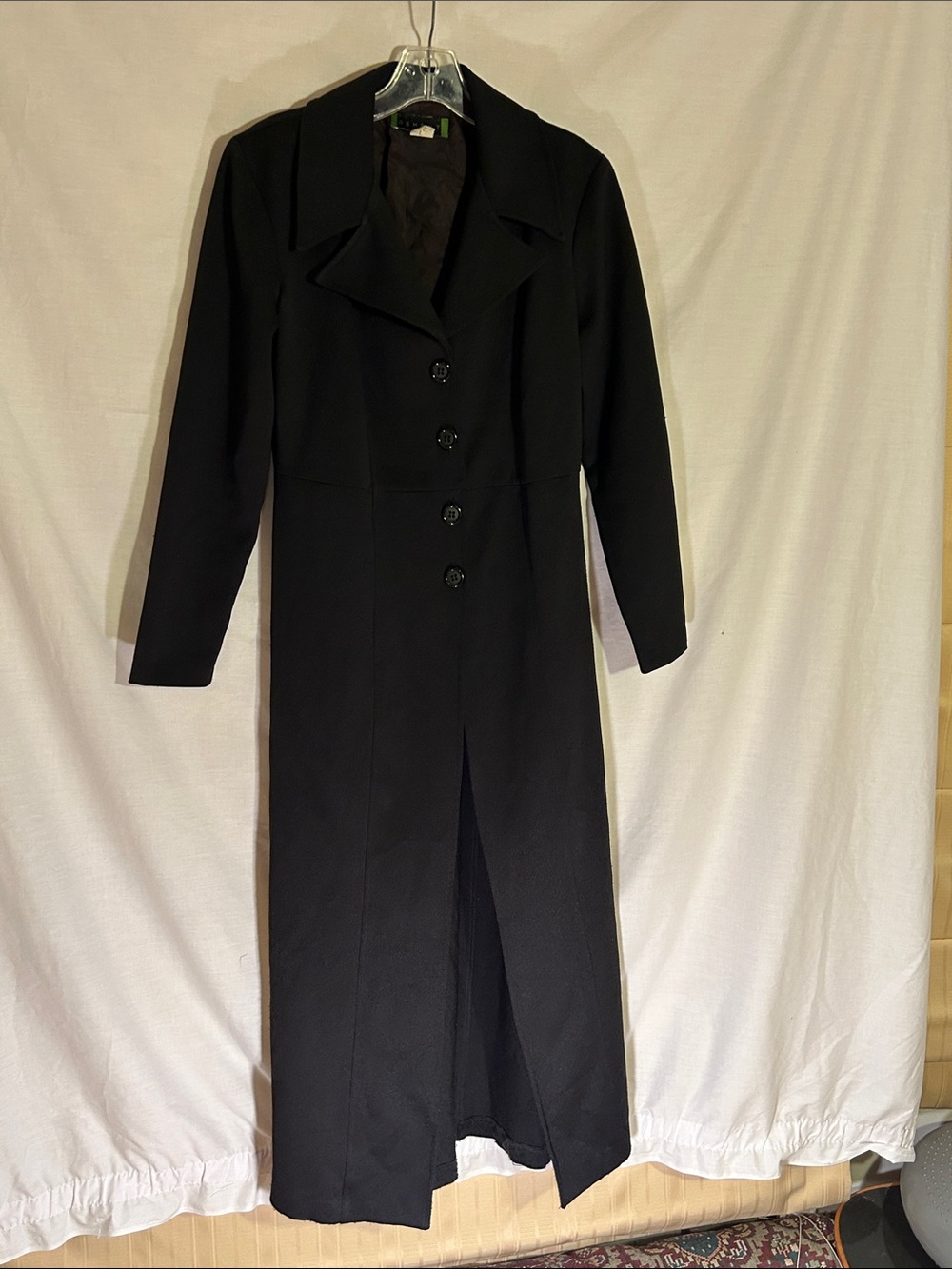 Long Black Button-Front Coat with Tailored Collar